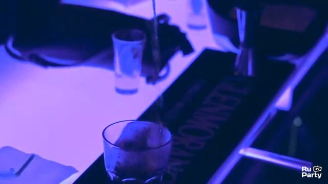 MeLana // Ночной клуб OSCAR смотреть онлайн