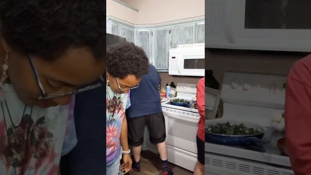 Pumpkin Apple Sage Pasta 🍝🎃🍁 • Wednesdays With The Weibels LIVE Feat. Jasmine Majors