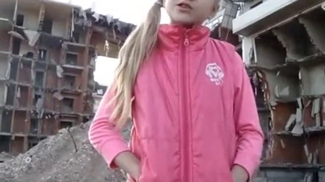 Обращение к президенту бездомной девочки после сноса её дома в Краснодаре, ул Кадетская, 9 смотреть онлайн