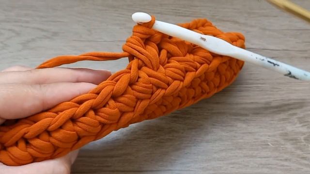 BOLSA DE CROCHÊ COM FIO DE MALHA ESTILO CARTEIRA / @FEITOAMAOPORISA смотреть онлайн