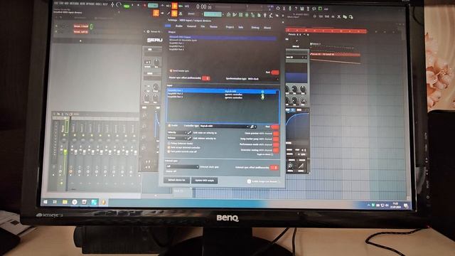 SMK25 M-Wave. Bluetooth соединение с ПК, FL Studio смотреть онлайн