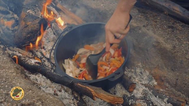 Big Hat Bushcamp - Campfire Chilli смотреть онлайн