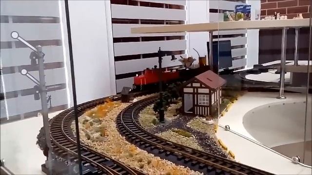 Костя кафе Локомотив официанты-локомотивы /Kostya Cafe Locomotive Waiters-locomotives