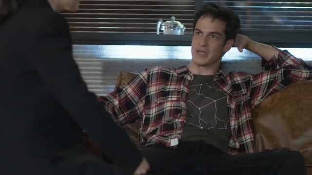 Leona entrega foto de sua mãe para Paula | Resumo Capítulo 99 | Quanto Mais Vida, Melhor! | TV Glob смотреть онлайн