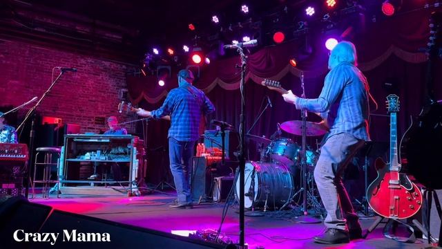 The Weight “Crazy Mama” (J.J. Cale cover) Brooklyn Bowl 12-22-2023 смотреть онлайн