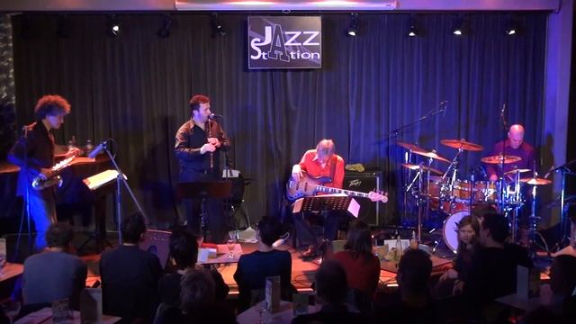 Nedyalko Nedyalkov & Stéphane Galland: Improvisation on 11 beats ( 22322 ) смотреть онлайн