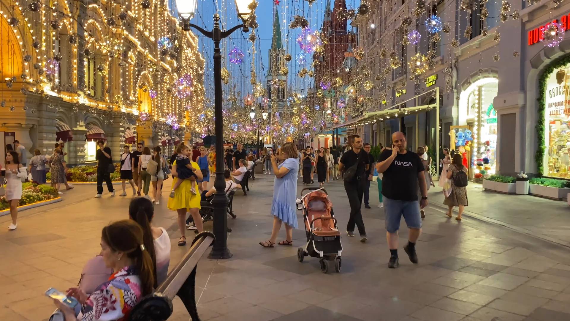 4K.Walk Russia, Nightlife, Moscow Street.