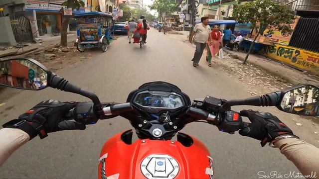 2024 Bajaj Pulsar NS 125 Detailed Ride Review ~ Price & Colors | Mileage | @SouRikMotoworld смотреть онлайн