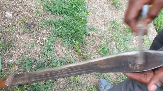 How to sharpen a machete/cutlass | CAUTION- Very sharp😮 смотреть онлайн