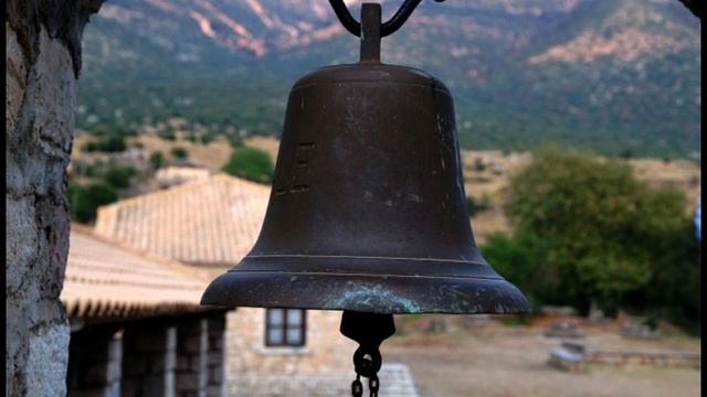 Η καμπάνα του χωριού μας (Frère Jacques) смотреть онлайн