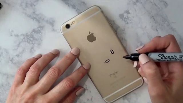 EASY !!! HELLO KITTY DIY Minimalist Phone Case смотреть онлайн