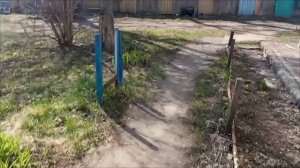 МУЖ СОБИРАЕТСЯ В БАССЕЙН КАК  НА ПРАЗДНИК, КТО В КАЛОШАХ,А КТО В СОПКАХ