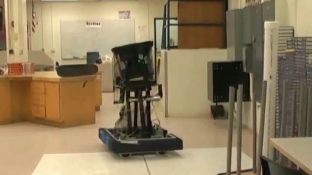 Katya's great robotics video :) смотреть онлайн