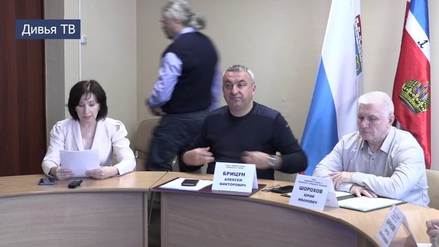 Список Почётных граждан Тихвина и Тихвинского района пополнили 7 новых имён смотреть онлайн