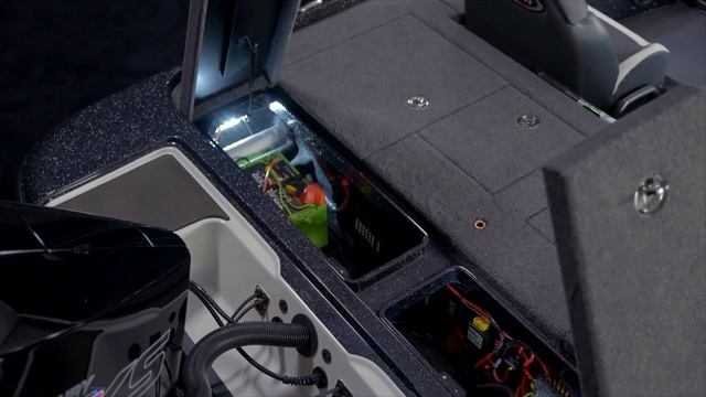 Triton 21 XrT Walkaround with Randy Howell смотреть онлайн