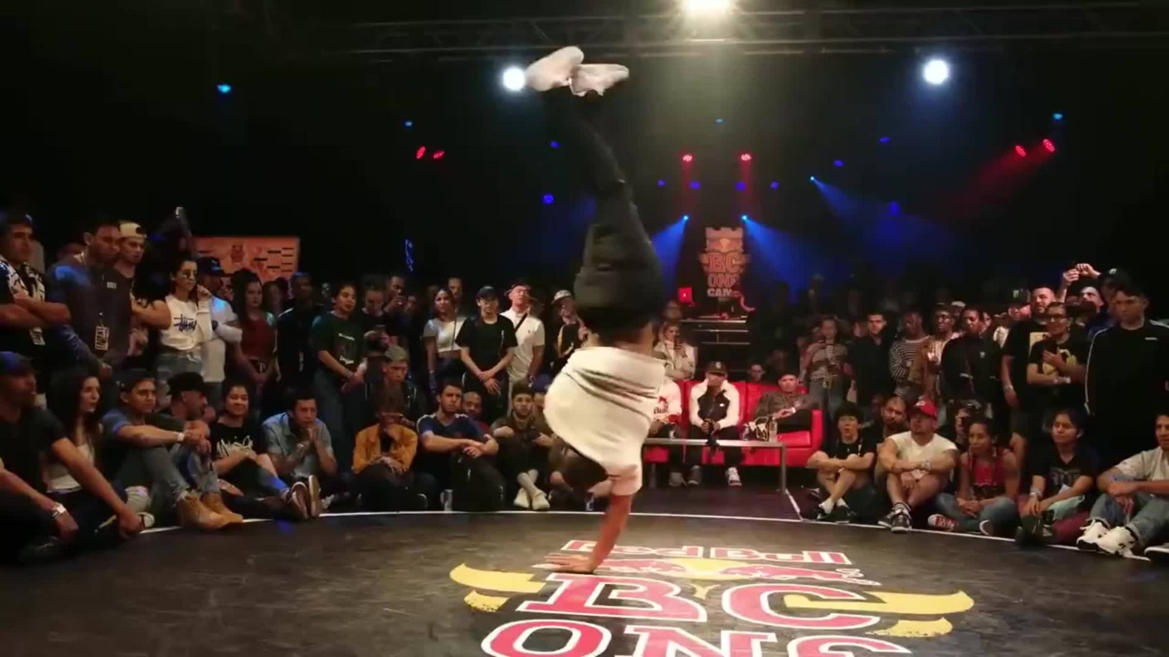 The Best Electro Freestyle Mix 3 (Volt Amazing Break Dance) смотреть онлайн