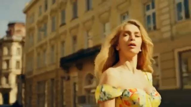Вера Брежнева Близкие люди Official video смотреть онлайн