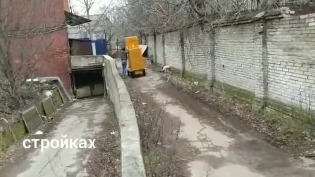 Самоходная электроплатформа Грузо- 750 в работе смотреть онлайн