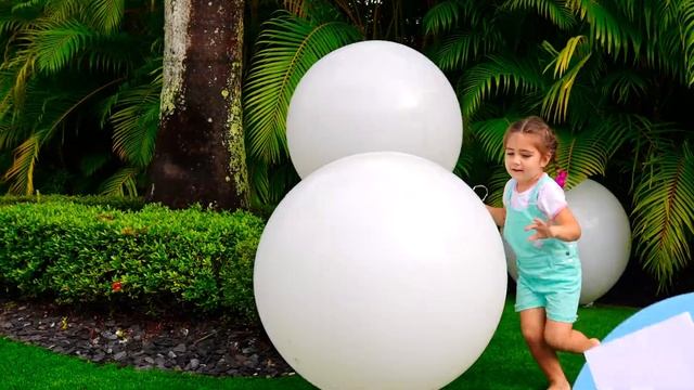 Nastya and Mia - balloons kids song (Official video) Learning Colors смотреть онлайн