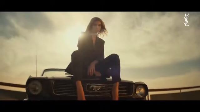 Libre - Eau de parfum Intense - YVES SAINT LAURENT смотреть онлайн