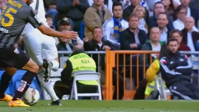 Cristiano Ronaldo | Прекрасный финт Криштану Роналду против Малаги смотреть онлайн