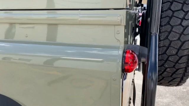 Inozetek Khaki Green Land Rover Defender Vinyl Wrap