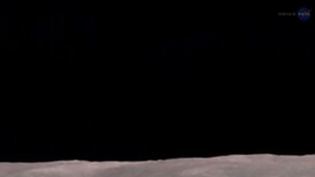 UFOs spotted during Blood Moon sparks shock claim 'alien civilisation inside' смотреть онлайн