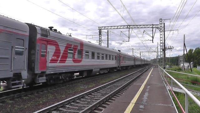 Электровоз ЭП1М-434 со скорым поездом Москва - Барнаул смотреть онлайн