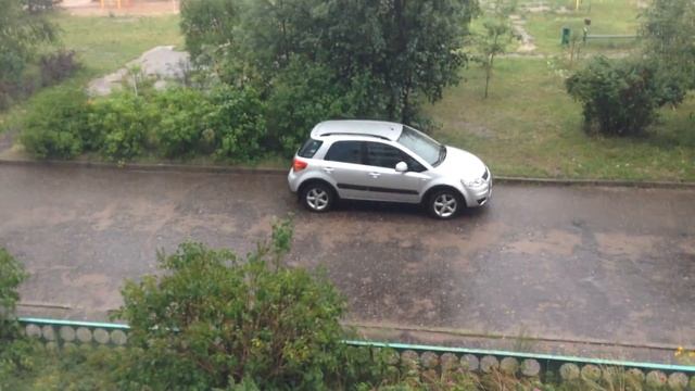 Ливень и гроза в Колодищах смотреть онлайн