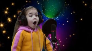 ПЕСЕНКА КРАСНОЙ ШАПОЧКИ - CAPERUCITA ROJA - МАША ОСТАПЕНКО - MASHA OSTAPENKO - TRALI VALI - RUSIA