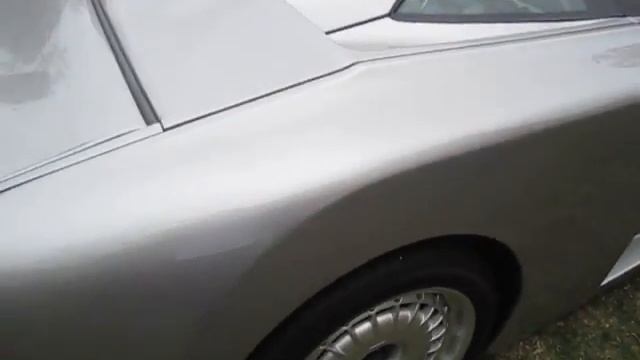Silver Bugatti EB 110 смотреть онлайн