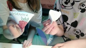 туториал на бумажную косметику с моей подругой! простая маска и маска треугольник!