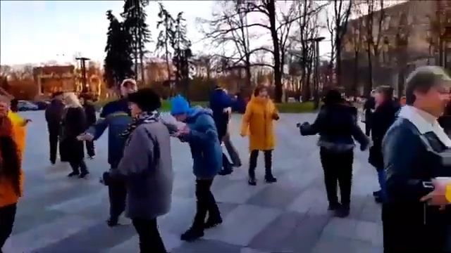 ХАРЬКОВ ,ЖУРАВЛИ УЛЕТАЮТ....ОСЕНЬ 2022. смотреть онлайн