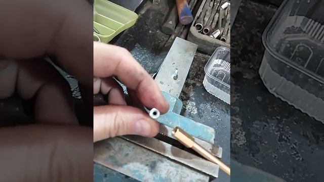 Изготовление переходника для опресовки редуктора лодочного мотора. смотреть онлайн