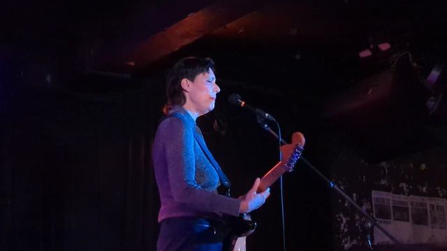 Laetitia Sadier at the Empty Bottle смотреть онлайн