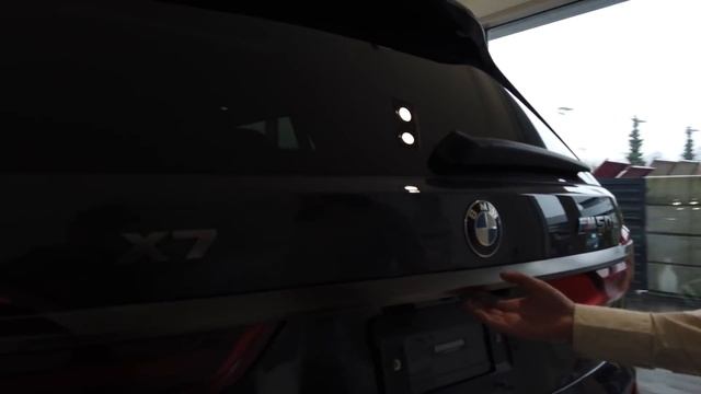 BMW X7提车记，交车小姐姐不错。 смотреть онлайн
