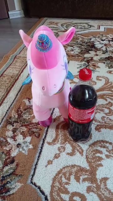 Чипсы и кола и шоколадка😁😁😁😁😋😋😋😋😋🤩🤩 смотреть онлайн