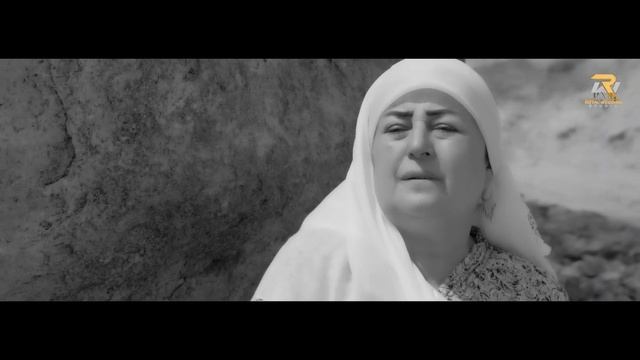 Olimi Jumakhon & Khiromon Qurbonova 