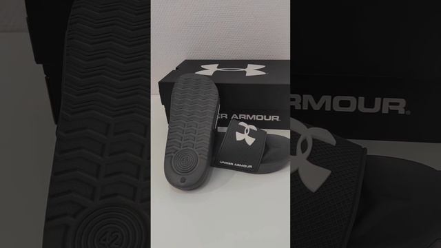 Шлёпанцы UNDER ARMOUR Classic смотреть онлайн