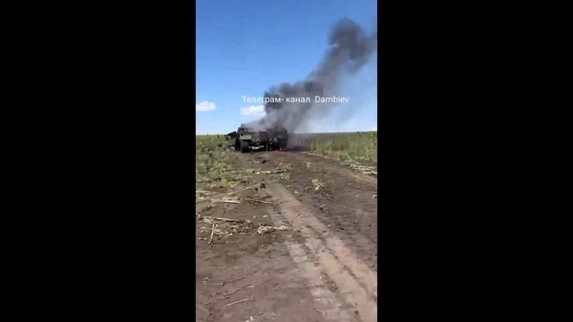 155-мм САУ "Краб"Судя по торчащему изземли фрагменту башни покинула чат после детонации боекомплект смотреть онлайн
