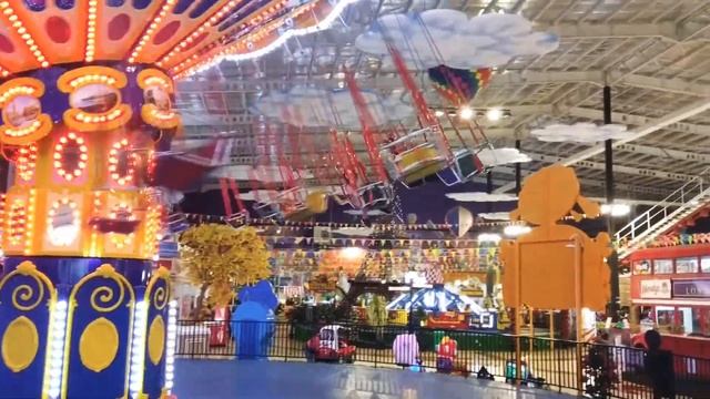 FREYA AT TRANS STUDIO MINI смотреть онлайн