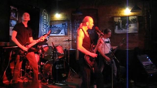 Группа «Del Tremens» в пивбаре «Гвоздь», 09.06.2011 смотреть онлайн