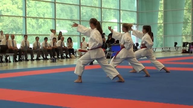 Karate-Schweizermeisterschaft 2011 - Team-Kata Damen U18 Final смотреть онлайн