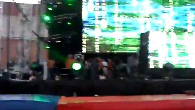 EDC 2010 - Laidback Luke - Electric Daisy Carnival - Kinetic Field Part 5 смотреть онлайн
