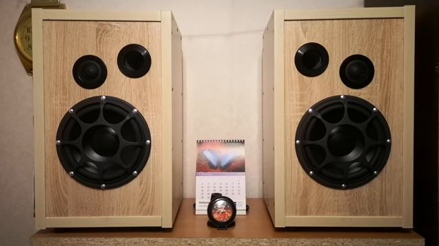 Отличный звук на MOREL Elate 902 смотреть онлайн