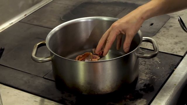 Michael Nizzero - Chef Consultant - Poultry Masterclass смотреть онлайн