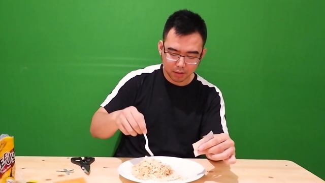 REVIEW COBAIN MEEJU Mie Keju Pertama di Indonesia Cheese nya berasa bosku Bumbu Nya ENAK banget смотреть онлайн