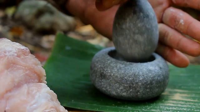 EP.4 Thai style menu "kebab" cooking in the forest. смотреть онлайн