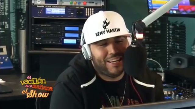 "Ah Porque Eu Estava...!" - Anitta 😂|Anitta Se Embola Em Resposta A Interlocutor De 📻 смотреть онлайн