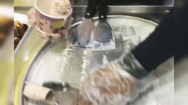 Delicious chocolate ice cream😋😋😋😍😍🔔👍 смотреть онлайн